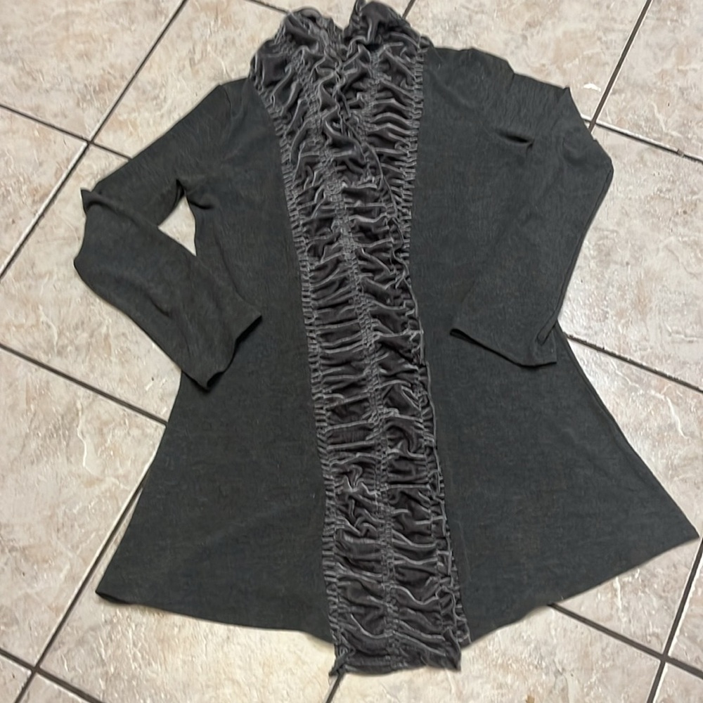 Women’s Gray Ruffled Front Cardigan
